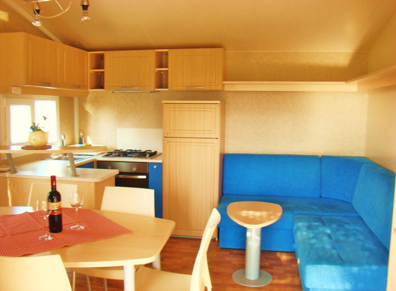 Mobilehouse & Camping Lijak, Šempas, Eslovenia