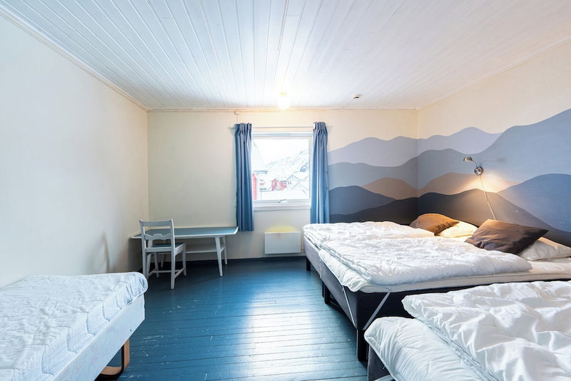 Lydersen Rorbuer, Flakstad, Noruega