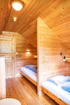 Guesthouse / Huskyfarm Innset, Innset, Norway