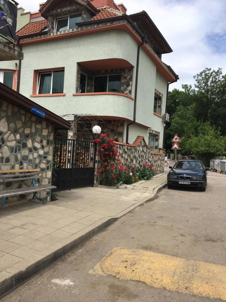 АПАРТАМЕНТ ЗА ГОСТИ "Момчил'', Sofia, Болгария