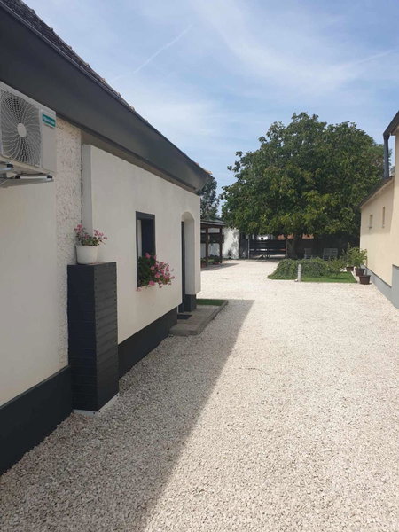 Rókafalvi Vendégház, Fertőd, Hungría