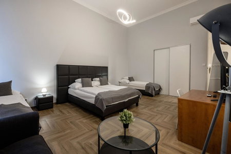 Prime Time Vaci Budapest, Budapest, Hungría