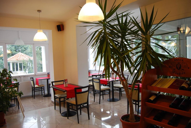 Wellness Hotel Kakadu, Keszthely, Hungría