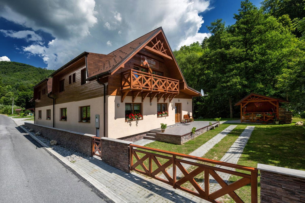 Hotel · Penzion Hastrman, Banská Bystrica