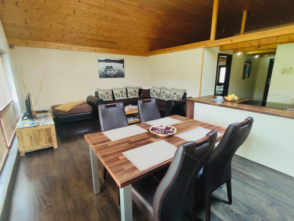 Hotel · Grand Spa Holiday Home, Sklené Teplice