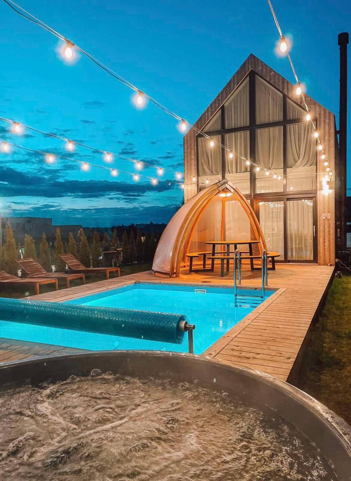 DREAM HOUSE PALANGA WITH PRIVATE SWIMMING POOL, Hot Tub and Sauna, Литва