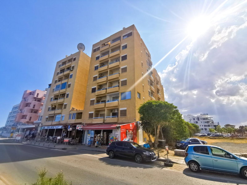 Sea-Esta Seaview Apartment, 200 meters to the beach, Larnaka, Кипр
