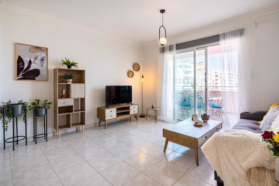 Sweet retreat 2-BR Apartment in Mackenzie, Larnaka, Cyprus