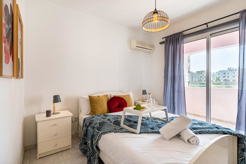 Sweet retreat 2-BR Apartment in Mackenzie, Larnaka, Cyprus