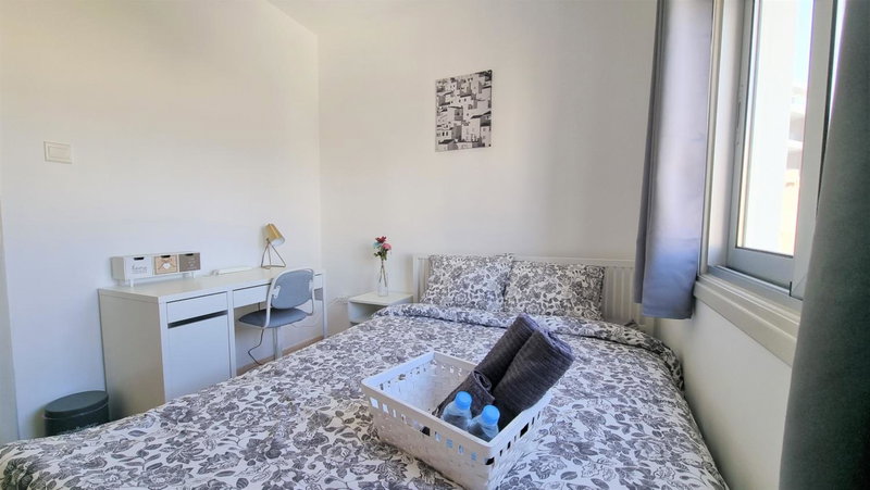 Comfy and Exquisite ROOMS in a Shared 3BR Apartment Near Main Harbor, City Center, Larnaka, Cyprus