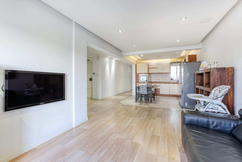 Seafront Apartment, Pieta, Malta