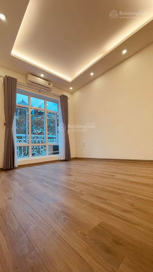 House for rent in Hanoi, Vietnam · Cau Giay District · 1 room, 1 bath