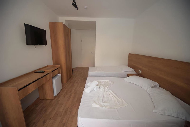 Hotel Besani, Durrës, Албания