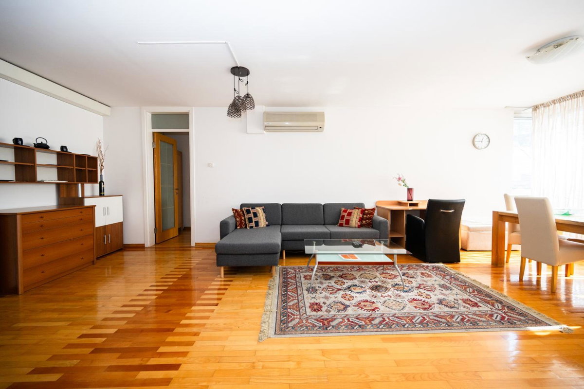 Modern 2BDR apartment in the center - FREE PARKING, Bosnia and Herzegovina