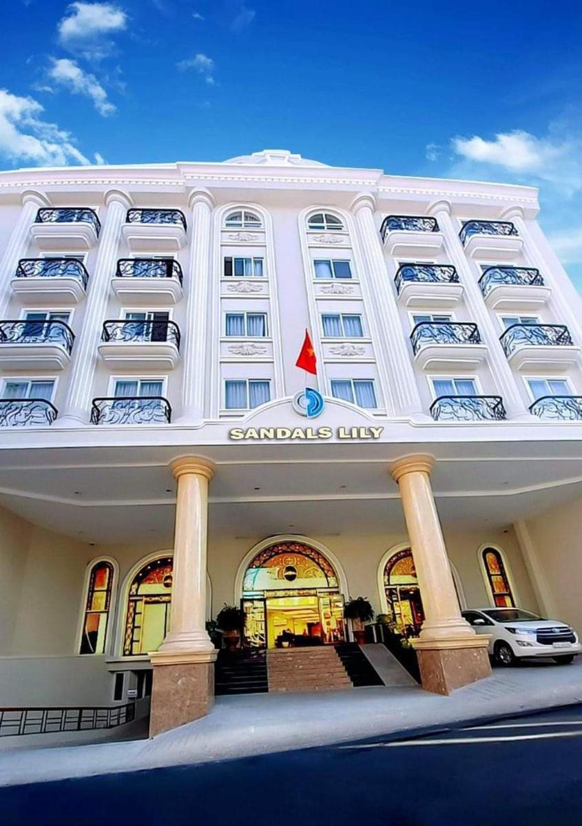 Отель · Sandals Lily Hotel, Da Lat