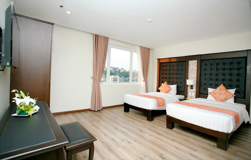 Ha Long Park Hotel, Ha Long, Vietnam