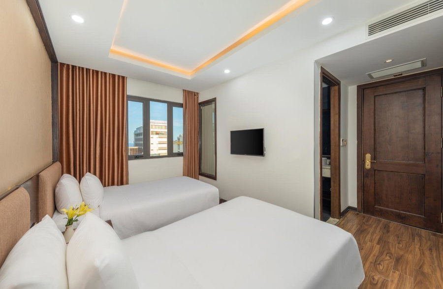 Palazzo Da Nang Beach Hotel, Da Nang, Vietnam