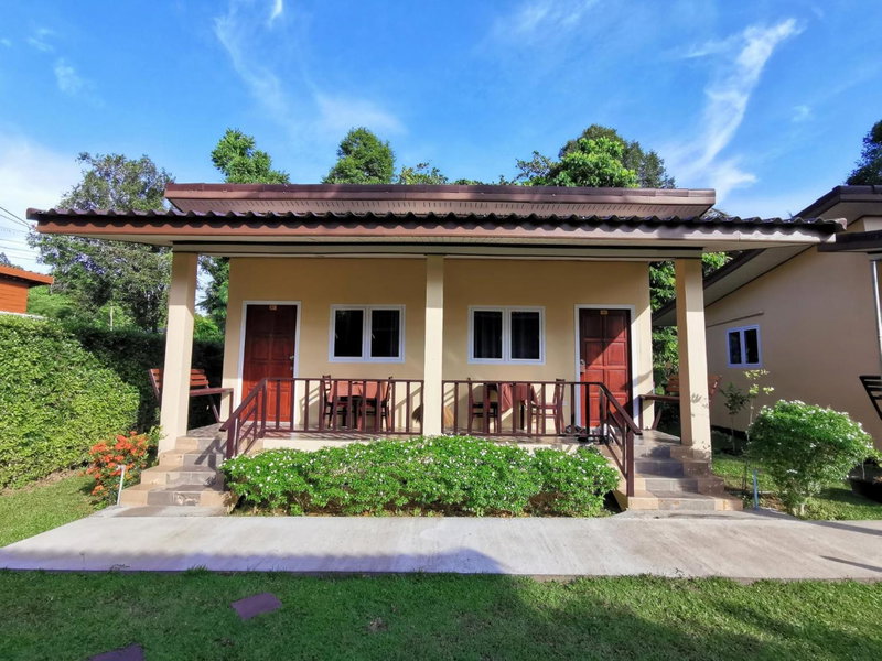 SER-EN-DIP-I-TY - SHA Extra Plus, Ko Lanta, Tailandia