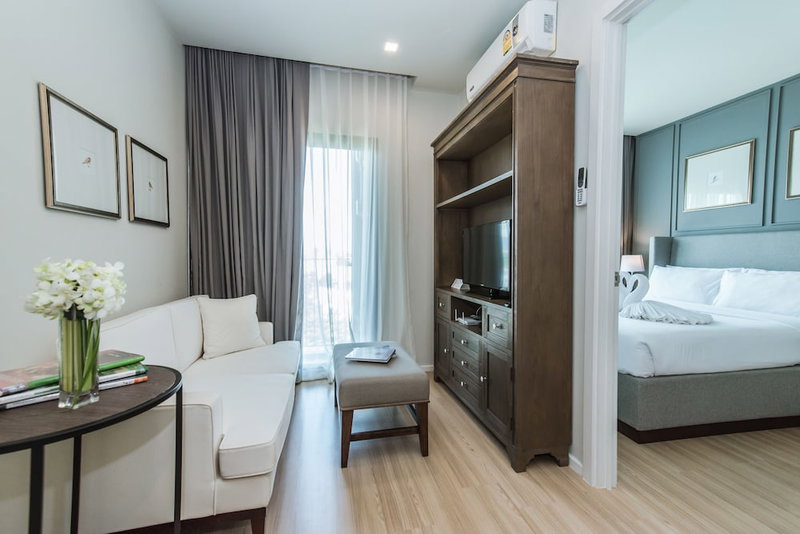 Dlux Condominium, Chalong, ประเทศไทย