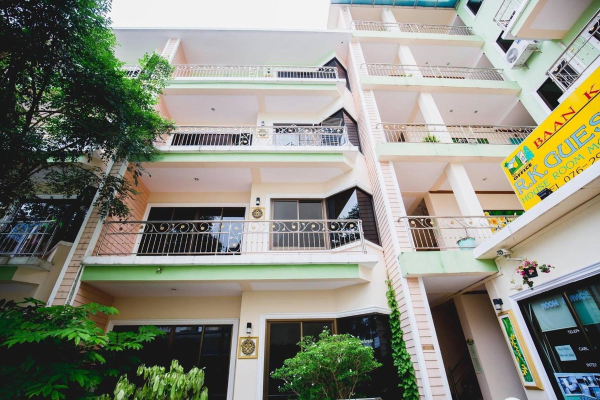 Отель · RK Guesthouse, Patong Beach