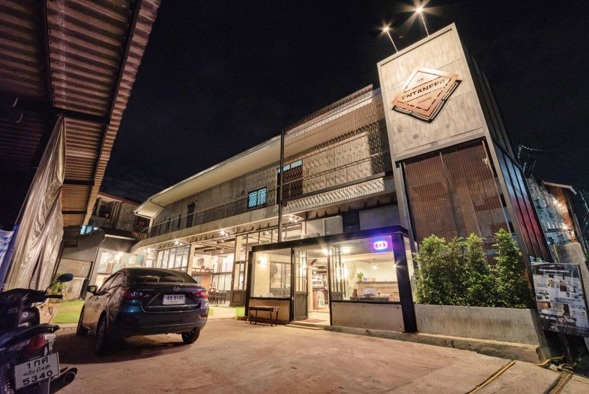 Hotel · The Entaneer Poshtel, Chiang Mai