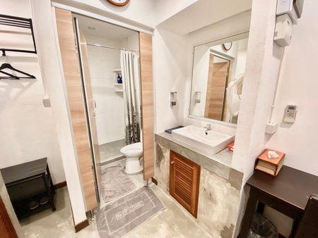 Tiny Taladnoi Hostel, Bangkok, ประเทศไทย