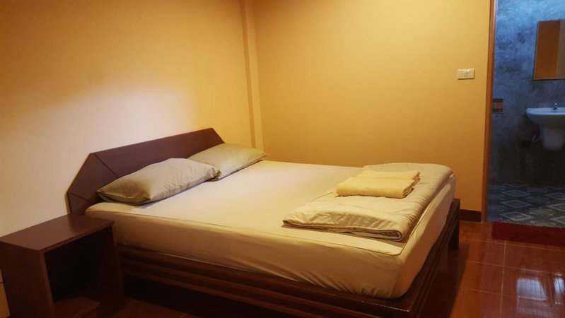 Phatra Hostel, Thongsala, ประเทศไทย