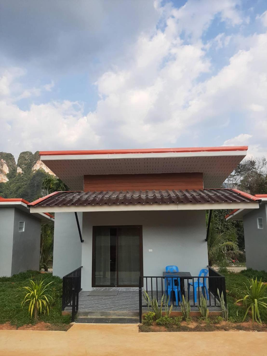 K.K. Park Resort, ประเทศไทย