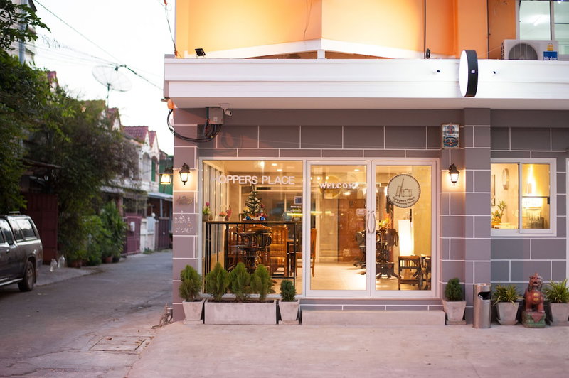 Hoppers Place Donmuang Room, Bangkok, Thailand