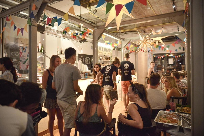 Good One Poshtel & Cafe Bar, Бангкок, Таиланд