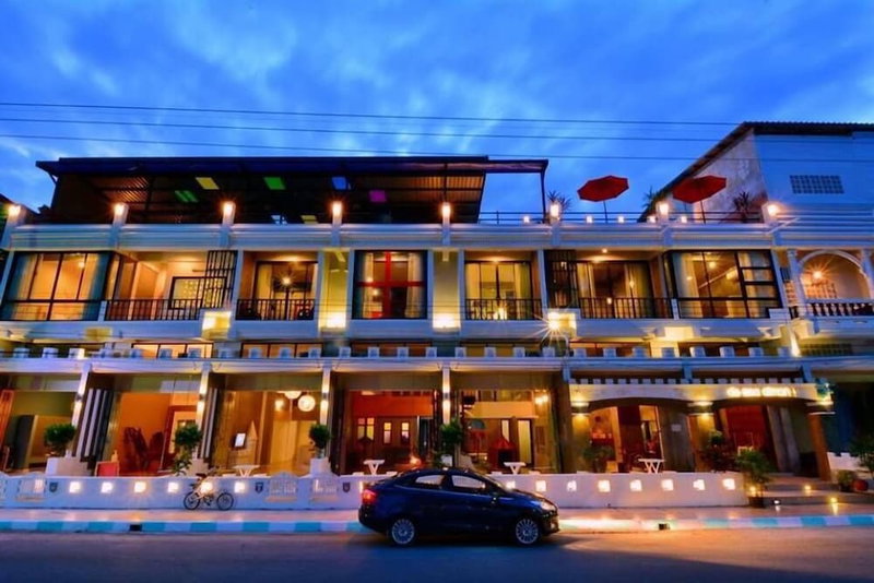 De Sea Almond Hotel Chumphon, Chumphon, Thailand