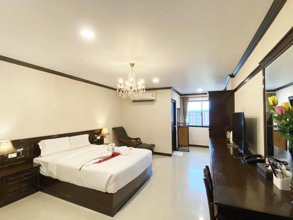 Hotel · Romena Grand Hotel, Chiang Mai