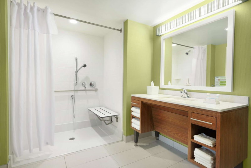Home2 Suites by Hilton Milwaukee Airport, Milwaukee, United States