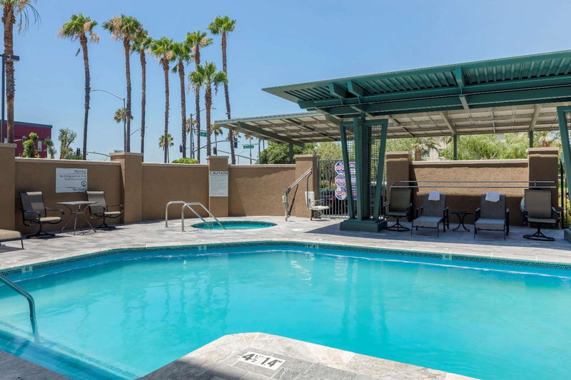 Comfort Suites Ontario Airport Convention Center, Ontario, United States