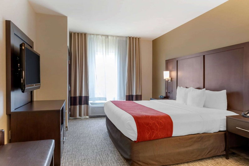 Comfort Suites Ontario Airport Convention Center, Ontario, United States