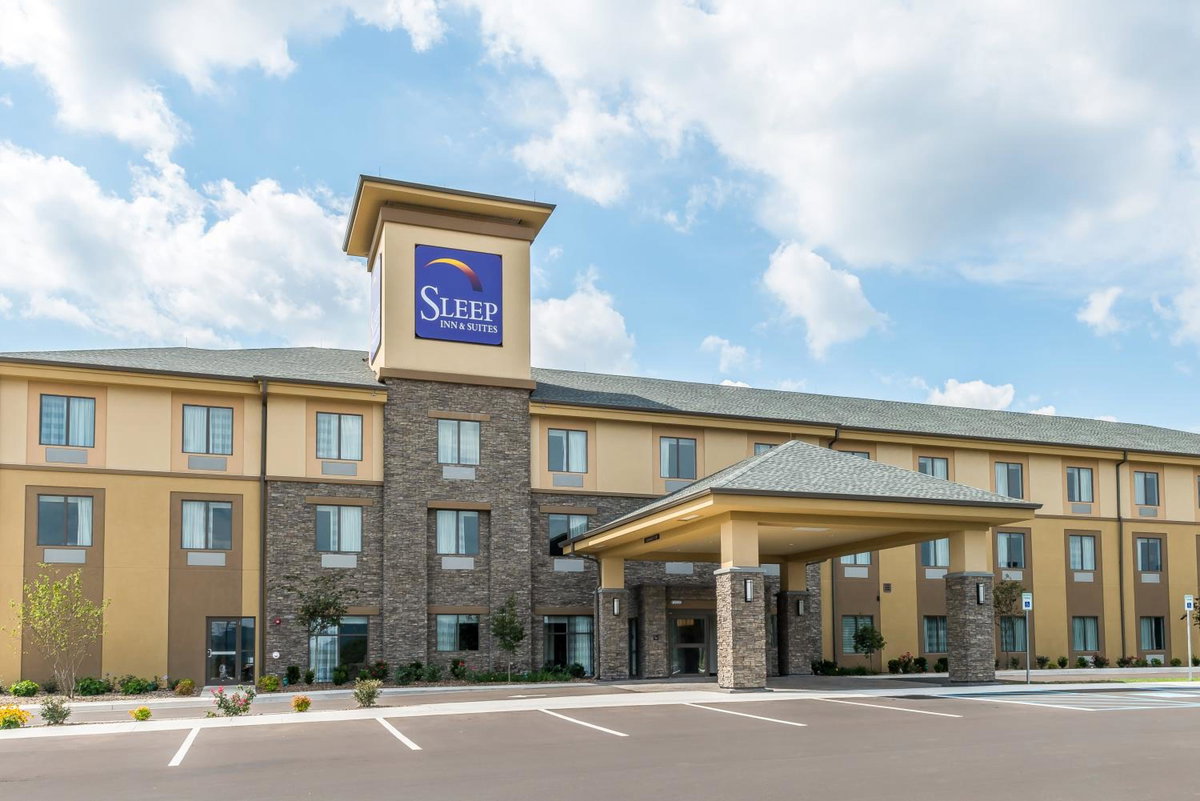 Hotel · Sleep Inn & Suites Cumberland, Cumberland