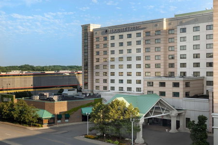 DoubleTree by Hilton Chicago O'Hare Airport-Rosemont, Rosemont, United States