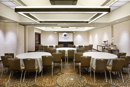 DoubleTree by Hilton Ontario Airport, Ontario, United States