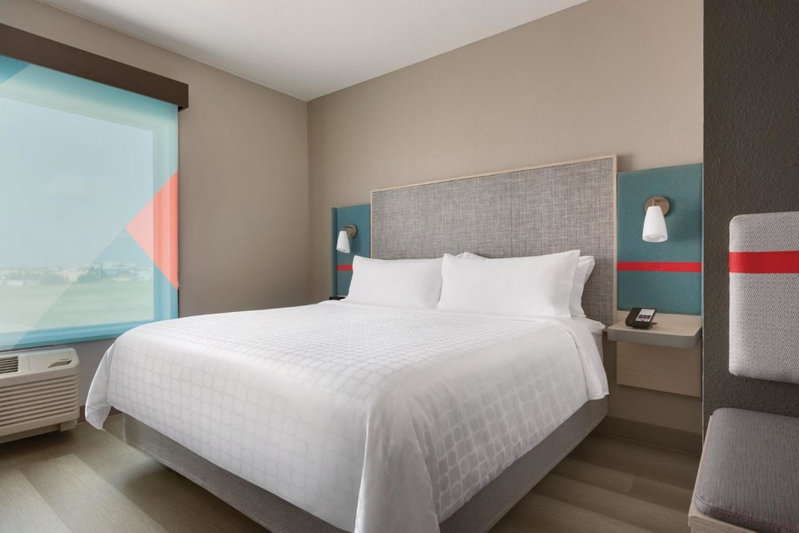 avid hotels - Brooklyn Dyker Heights by IHG, Brooklyn, United States