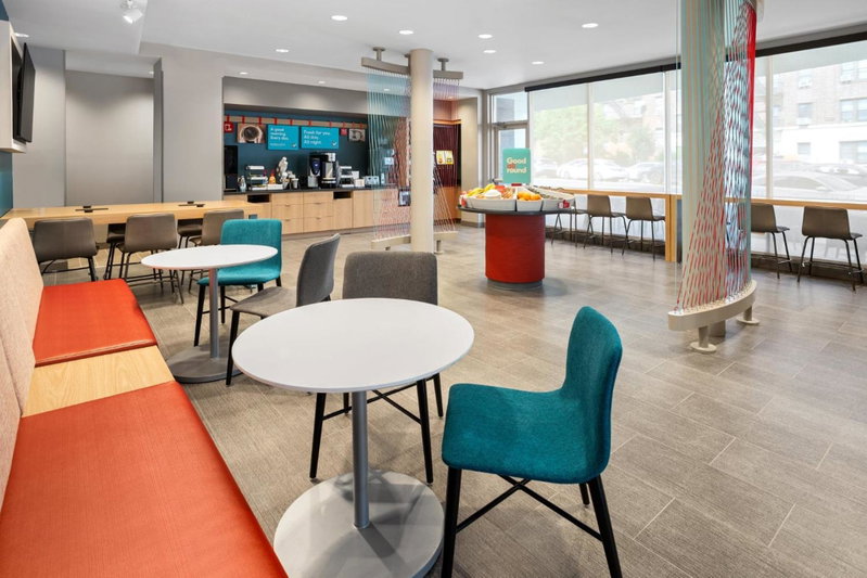 avid hotels - Brooklyn Dyker Heights by IHG, Brooklyn, United States