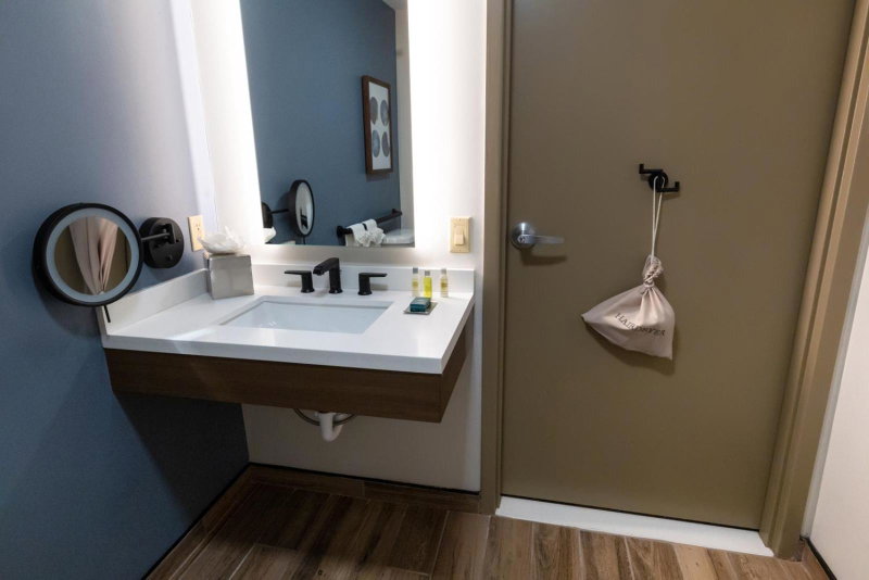 DoubleTree by Hilton Tinton Falls-Eatontown, Tinton Falls, United States