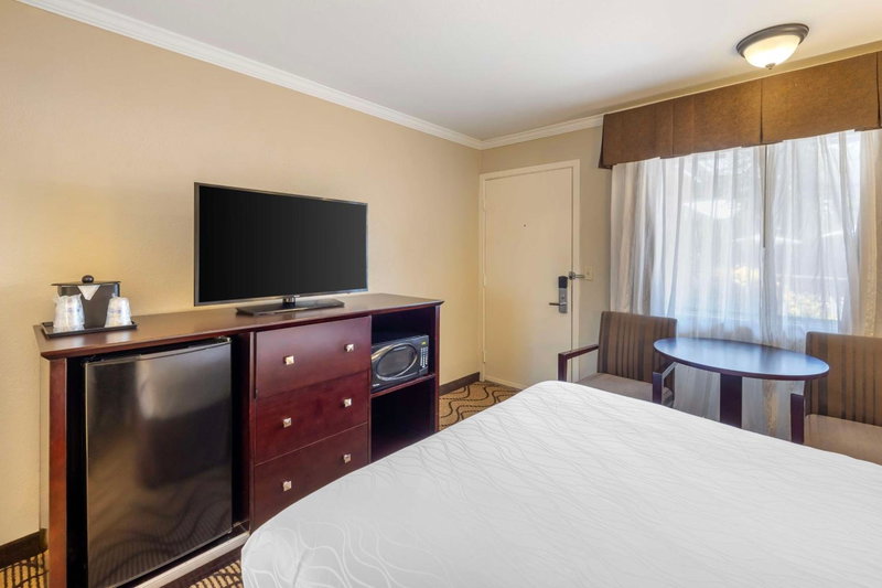 Best Western Plus Orchid Hotel & Suites, Roseville, Estados Unidos