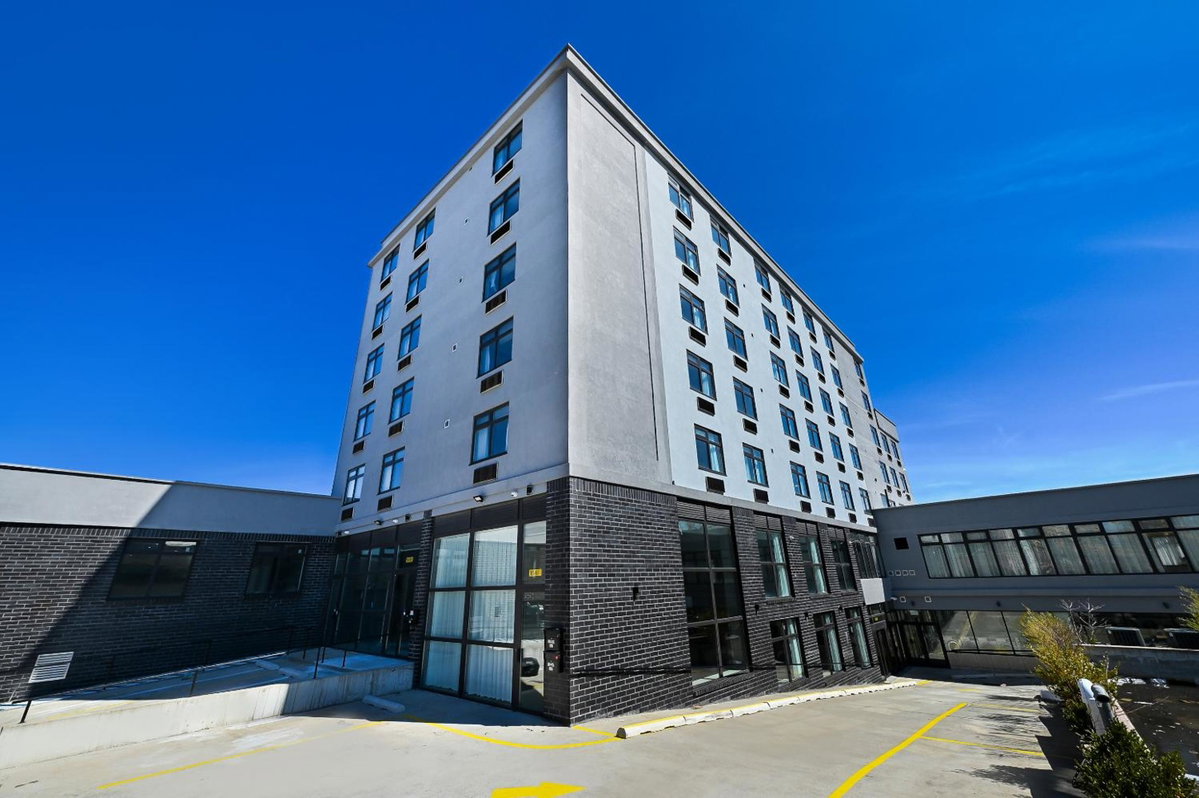 Hotel · Ly New York Hotel, College Point