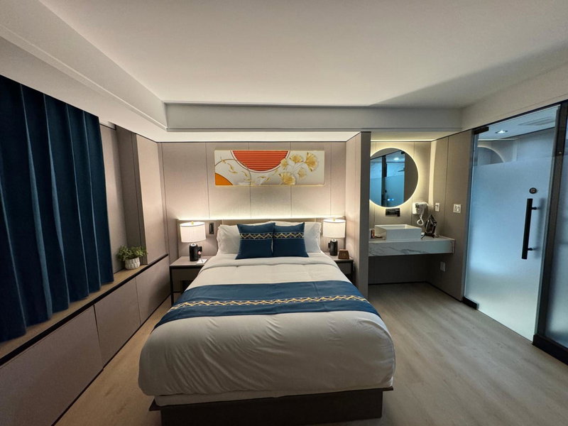 Ly New York Hotel, College Point, Estados Unidos