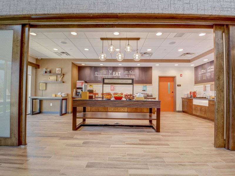 Hampton Inn & Suites Williamstown Ark Encounter, Ky, Williamstown, United States