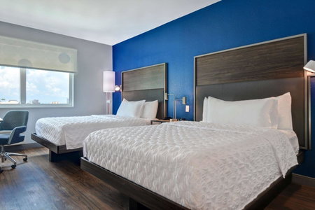 Tru By Hilton St. Petersburg Downtown Central Ave, St Petersburg, United States