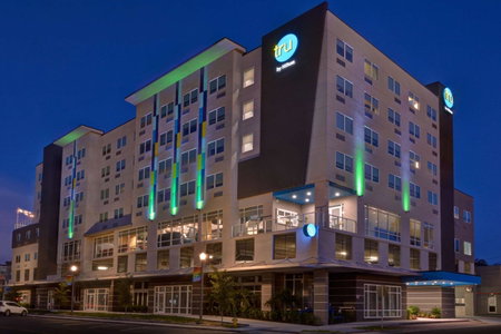 Tru By Hilton St. Petersburg Downtown Central Ave, St Petersburg, United States