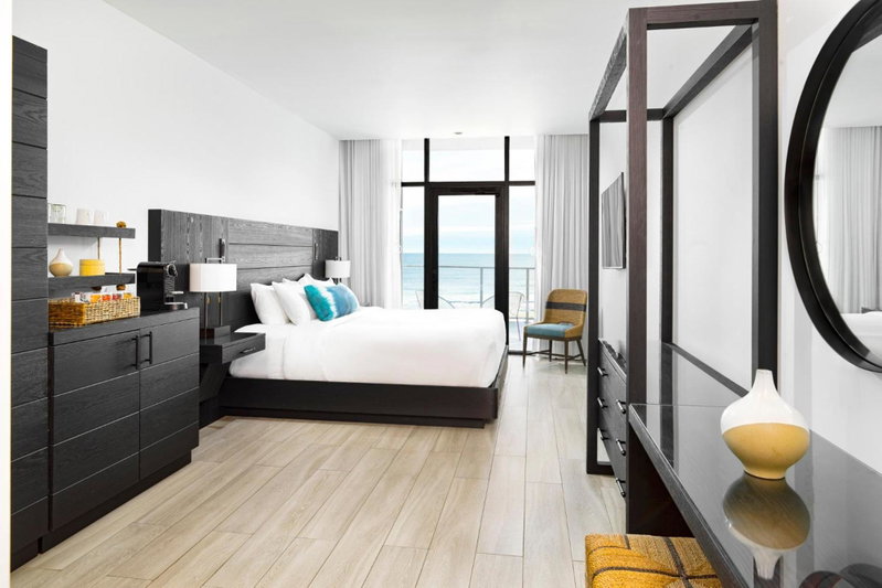 Wave Resort, Long Branch, United States