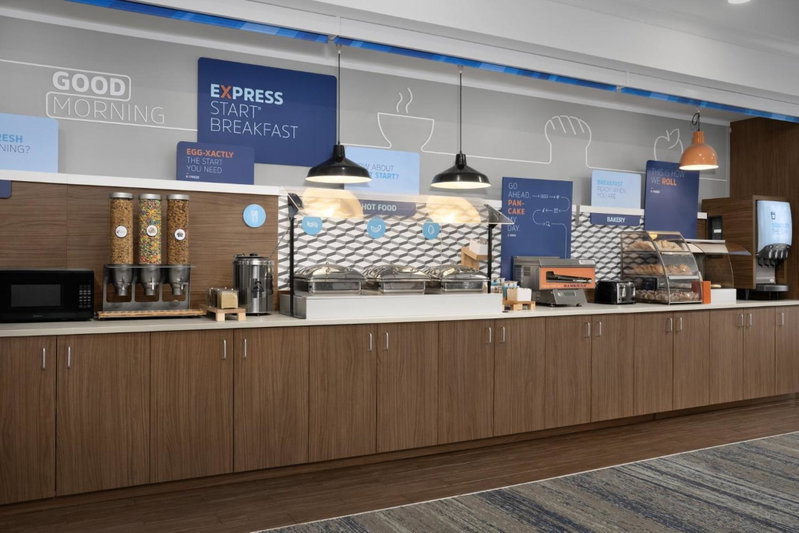 Holiday Inn Express & Suites Alexandria - Fort Belvoir by IHG, Alexandria, Estados Unidos