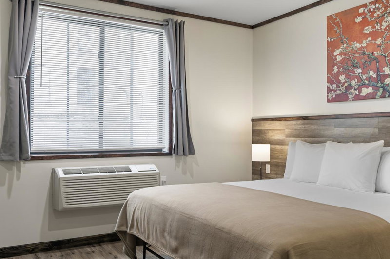 Highbridge Hotel, Bronx, United States